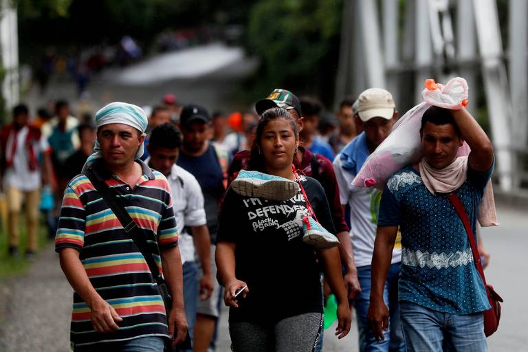 Polic a Federal no detendr Caravana Migrante Manelich Castilla